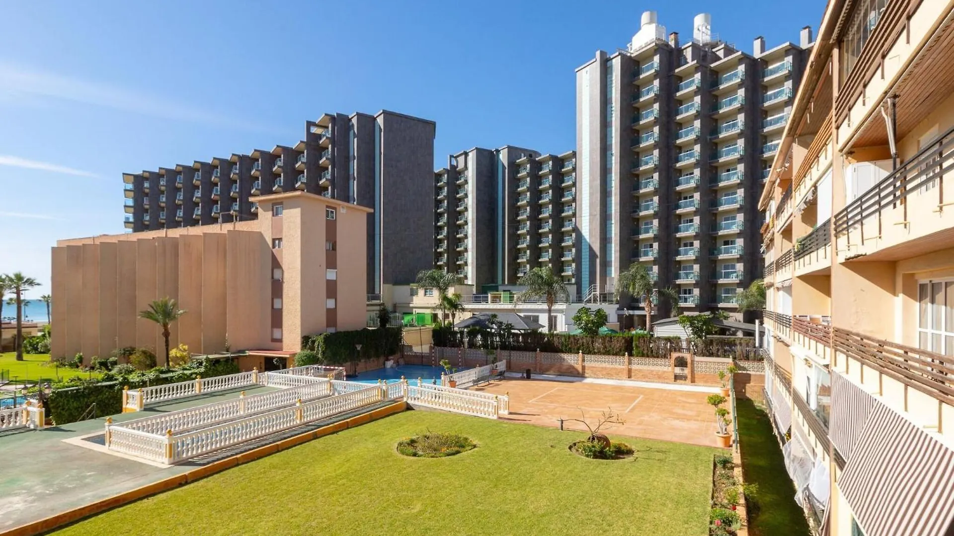 La Playa - Apartment In Torremolinos 0*,